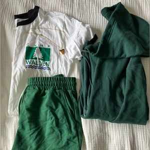 Parent trap costume size small (only one)